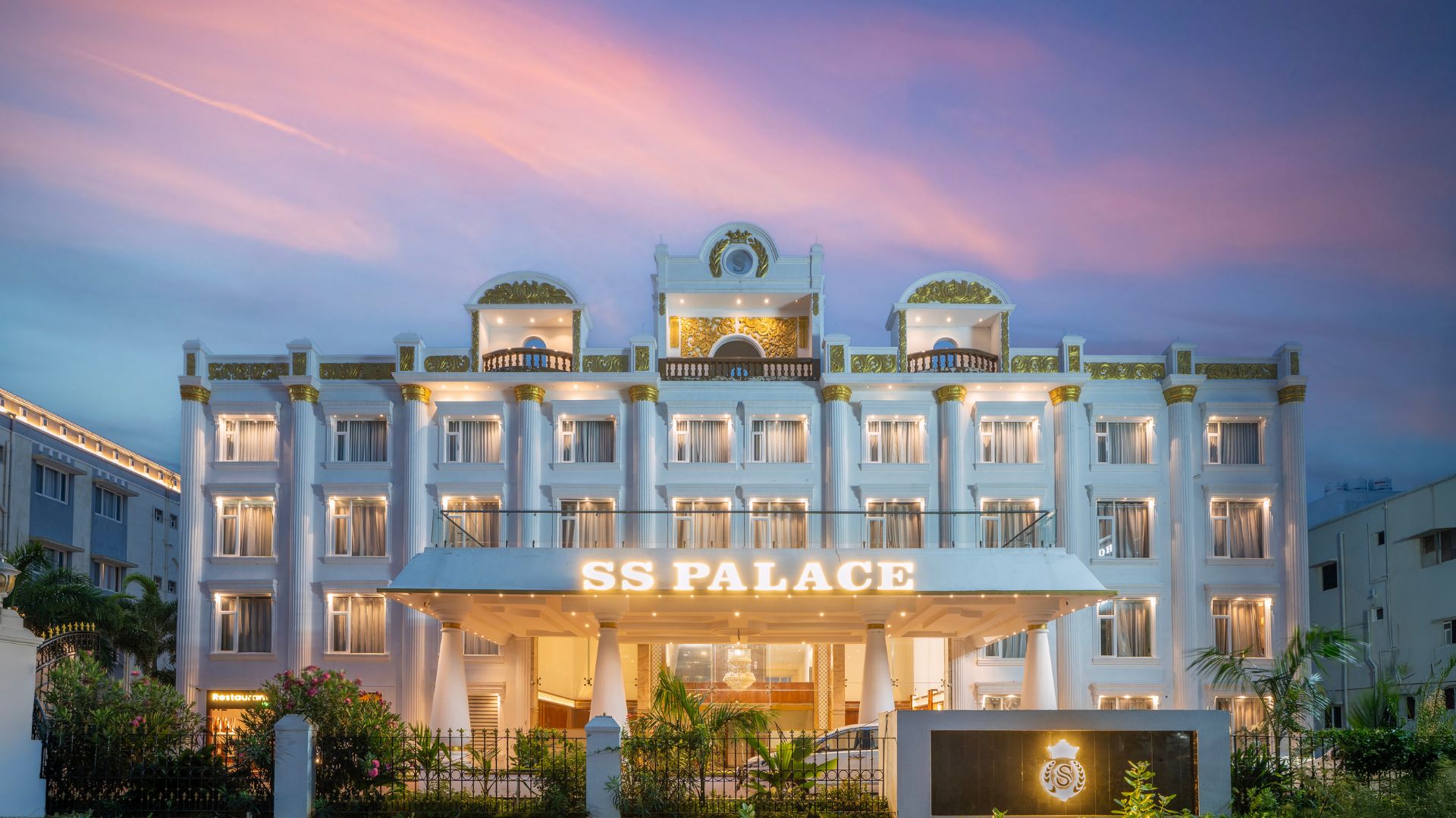 hotel ss palace front elevation