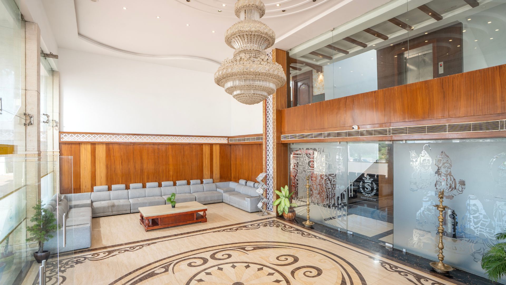 hotel ss palace rameshwaram lobby guest seating area